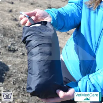 Animal Pad | highly insulating dog blanket red/black - also for the dog bed and car | VetMedCare® 18 Animal Pad | highly insulating dog blanket red/black - also for the dog bed and car | VetMedCare®