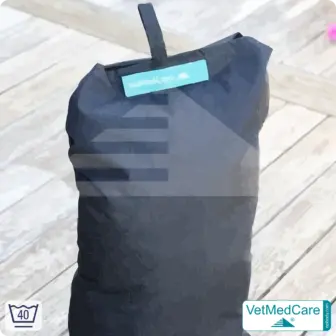Dog Safety Bag with extremely insulating, integrated dog blanket | like a dog bed with protection against wind, cold and wetness | VetMedCare® 12 Dog Safety Bag with extremely insulating, integrated dog blanket | like a dog bed with protection against wind, cold and wetness | VetMedCare®